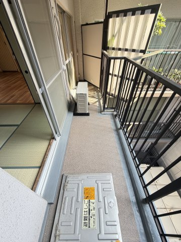 ユニハイム松屋町のバルコニー