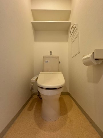 アーバンフラッツ心斎橋 (旧 La Douceur心斎橋)のトイレ