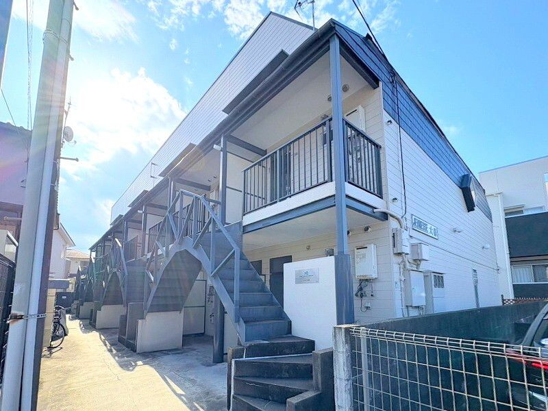 ジュネス大橋の外観