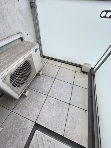 La Douceur湊町のバルコニー