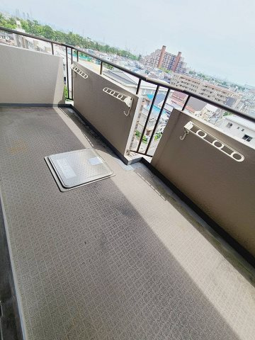 レジェンダリー小松のバルコニー