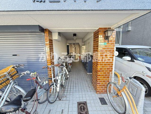 蔵王ハイツのエントランス