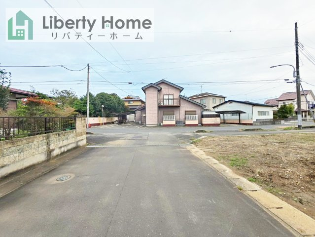 ひたちなか市外野1期　新築戸建　2号棟の前面道路含む現地写真
