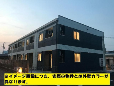 【エントランス】 | アムール | 外観写真（夜）