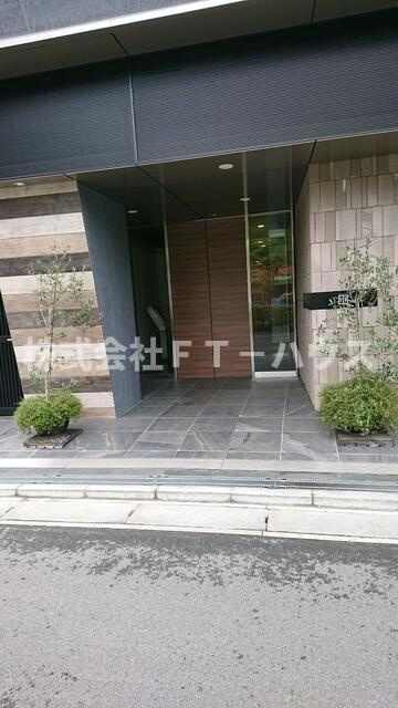 プライムタワー行徳ベイのエントランス
