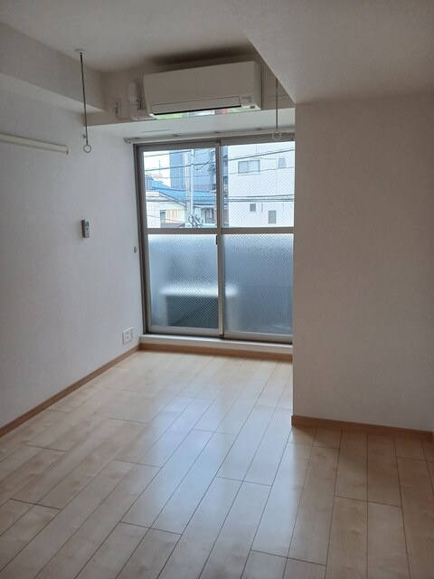 川崎市多摩区登戸の賃貸マンションの居間・リビング|ゆったりとした居間です