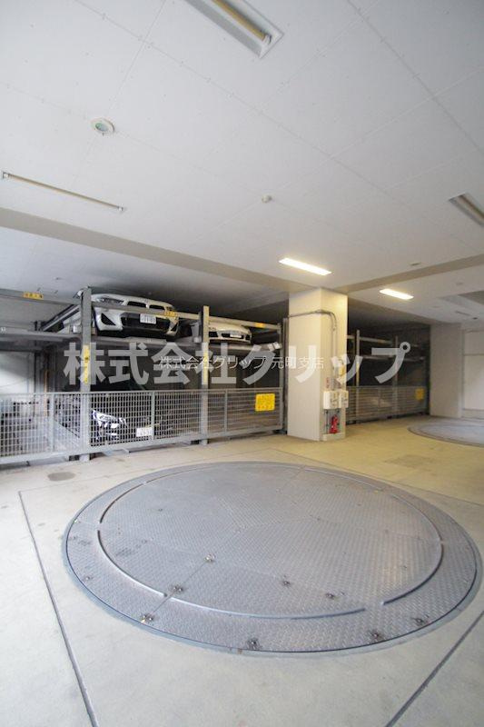 グラマシー横濱関内の駐車場