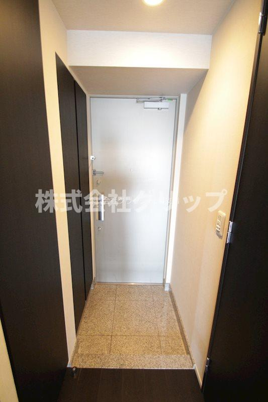 グラマシー横濱関内の玄関