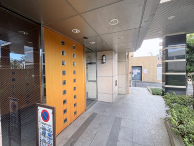 【エントランス】 | ＡＰＡガーデンパーク上野芝 | 初めての住宅購入！不安な事どんな事でもご相談ください。資金のことや住宅ローン、税金や制度のことまで住宅の難しいことをわかりやすく説明いたします♪