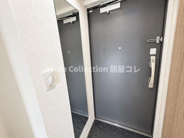 プレサンス名古屋菊井セルカの玄関