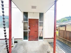 【玄関】 | 岩国市立石町四丁目戸建