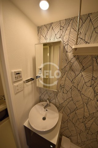 エスリード大阪梅田WESTの独立洗面台|エスリード大阪梅田WEST　独立洗面台