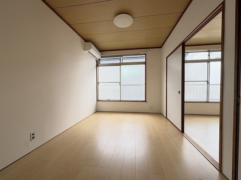 ちとせ荘の居間・リビング|6帖の洋室です！