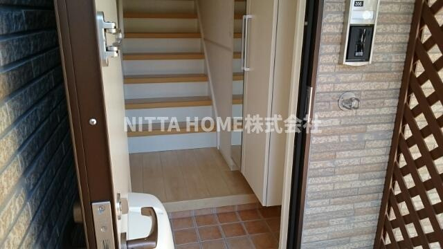 サンリット　ガーデンの玄関|お部屋は２階の角部屋です◆