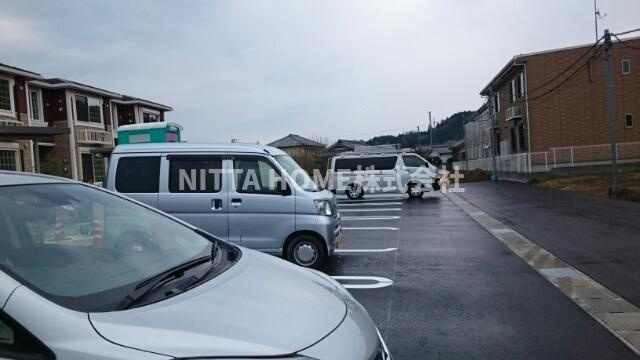 サンリット　ガーデンの駐車場|敷地内に２台分の確保があります！