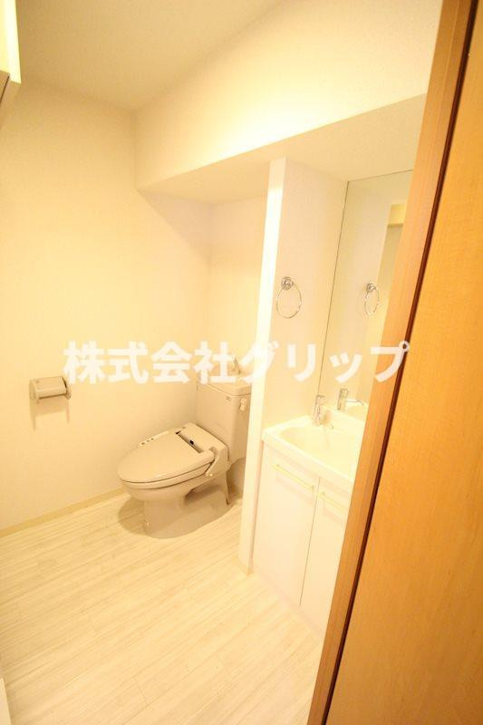 リクレイシア西横浜の洗面所