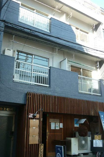 山上ビルの外観