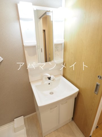 【洗面所】 | シャワー付き洗面台