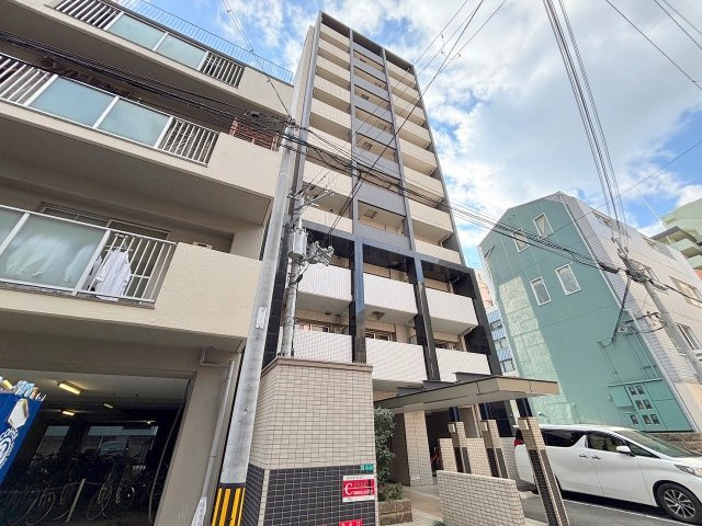エイペックス新大阪の外観