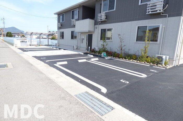 サンフラワー藍住の駐車場