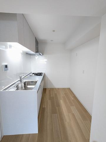 藤阪ハイツB壱棟のキッチン|独立型キッチン
■物件内覧・資金計画相談・住宅ローン相談、リフォーム相談、お問合せ受付中■
※当日・翌日のご内覧、ご相談はお電話でのお問合せがスムーズです！