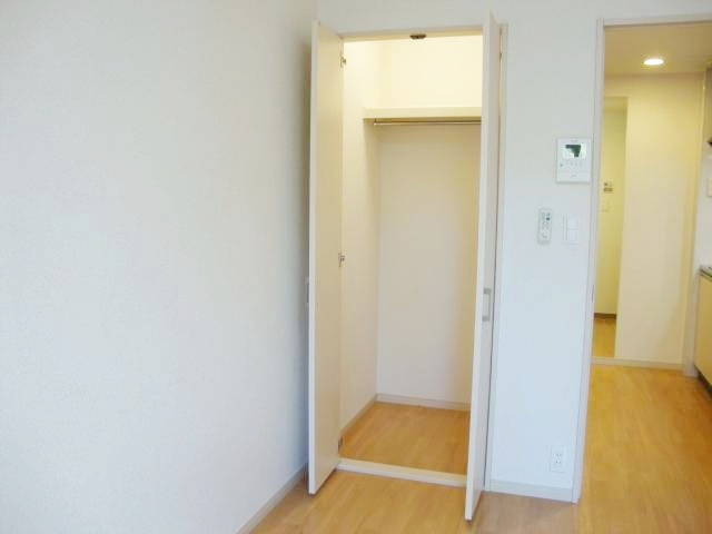 藤沢市藤沢２丁目の賃貸マンションの収納