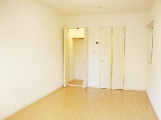 藤沢市藤沢２丁目の賃貸マンションの寝室