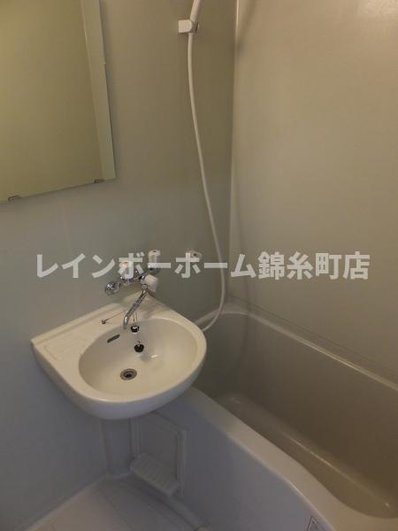 パークステュディオ堀切菖蒲園Ａの浴室
