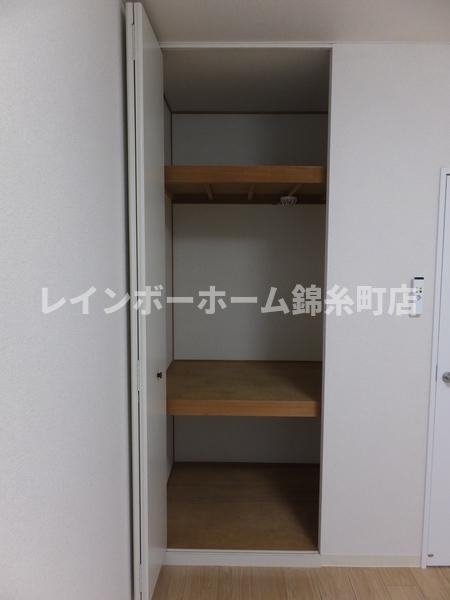 パークステュディオ堀切菖蒲園Ａの収納