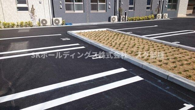 レジーナ倉梯の駐車場
