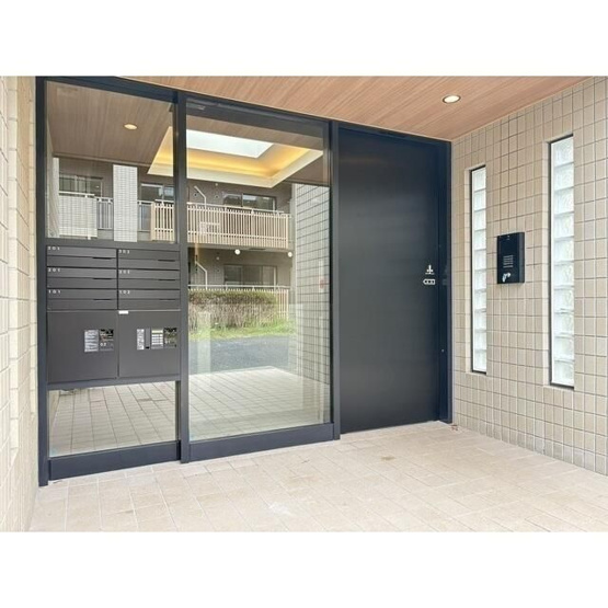 【エントランス】