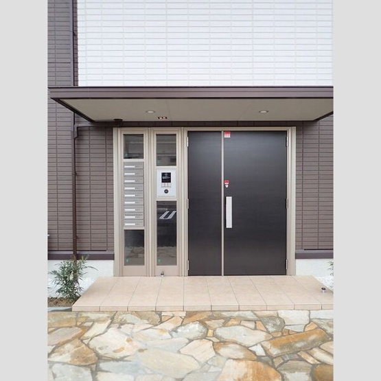 【エントランス】 | グランツ | 毎日通るエントランスはこのようになっています