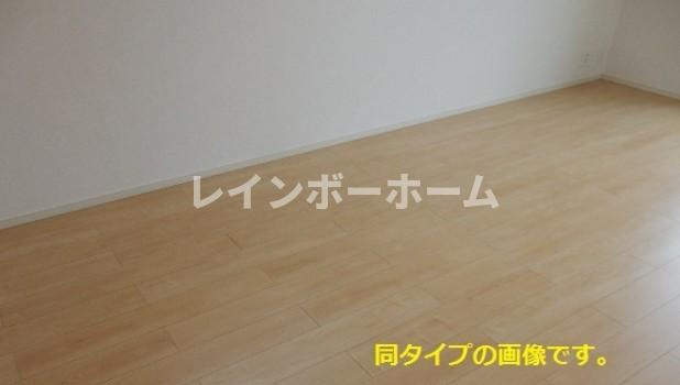 Olive・EAの居間・リビング