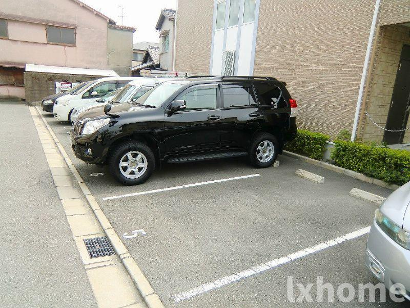 グランデ花水木の駐車場|駐車スペースもあります