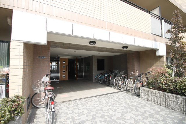 ソレーユ宝塚のエントランス|清潔なエントランスです
