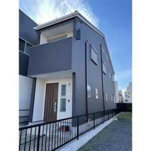 西志賀町2丁目貸家のエントランス