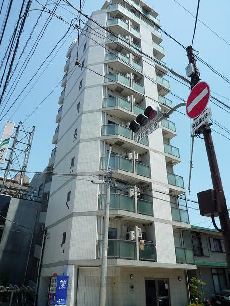 ファーストプレイス菊川の外観