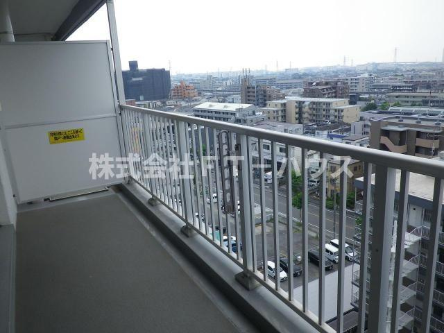 西船橋ハイム２号棟　（Ｐ付）のバルコニー
