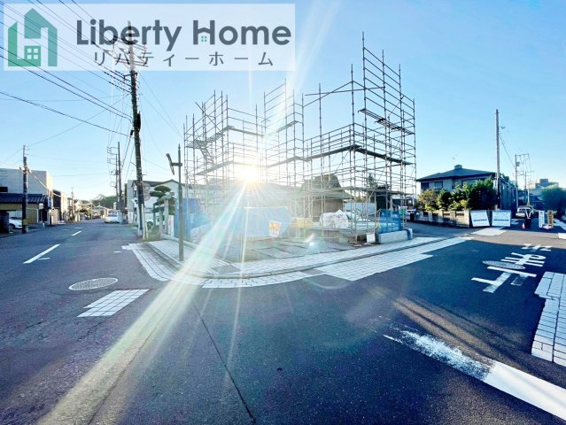 水戸市白梅1期　新築戸建の前面道路含む現地写真