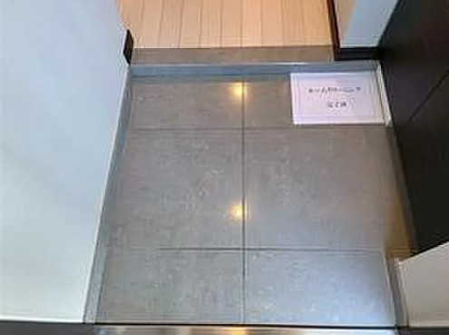 グラントゥルース門前仲町の玄関