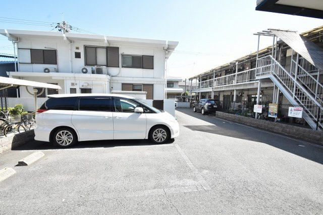 プリムヴェールの駐車場