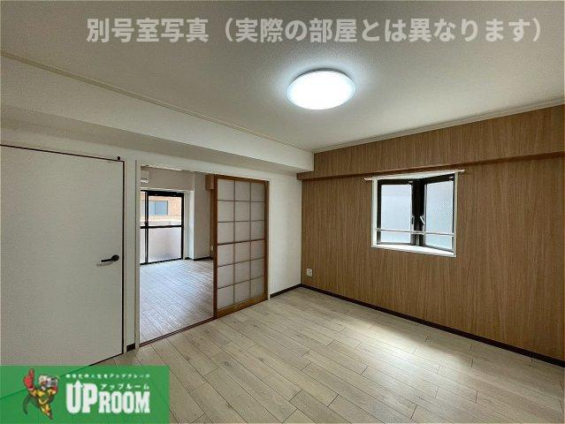 パークヒルズの居間・リビング