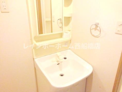 サンモール津田沼の独立洗面台