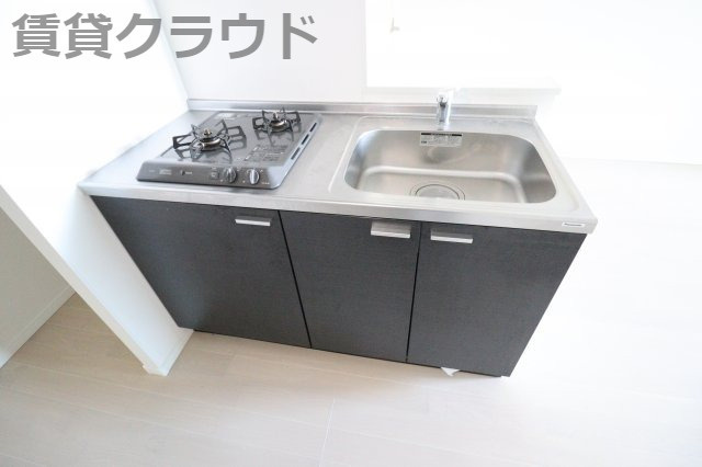 Primrose（プリムローズ）のキッチン|コンパクトなキッチンで掃除もラクラク