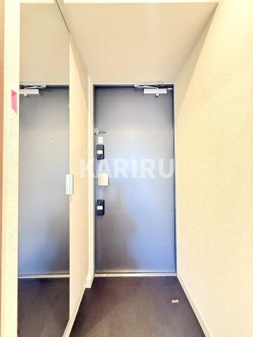 プレリス大阪今里サヴィアの玄関