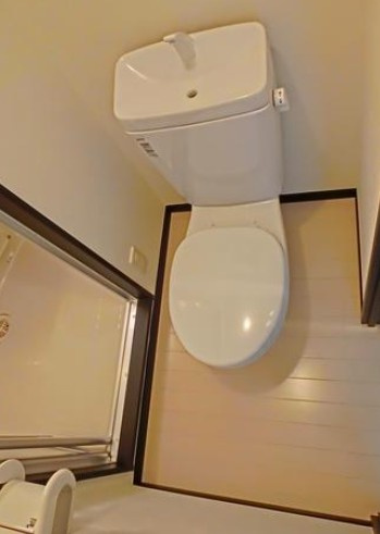 マーチ田端のトイレ|※別部屋参照写真。