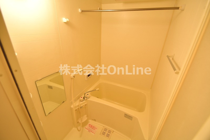 東大阪市七軒家のアパートの浴室