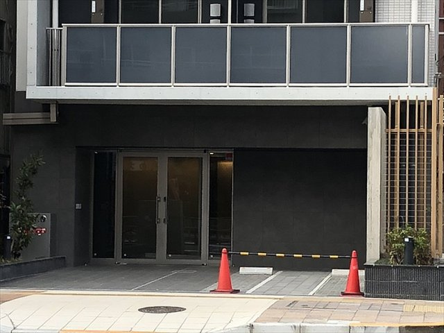 アスール両国のエントランス