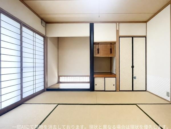 口戸　戸建ての和室|落ち着いた雰囲気の和室です。障子からやわらかな光が入り心が安らぐ空間になっています。畳がきれいに敷かれておりお手入れもしやすいです。