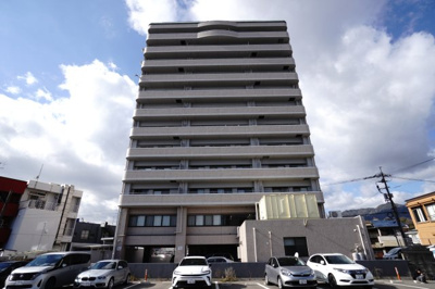 【外観】 | 【上質リフォーム】カルム宮島口 | 現地（2026年1月6日11：00頃）撮影